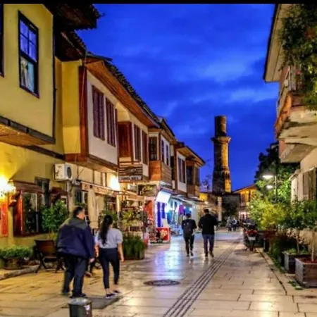 Antalya'nin Kalbinde Old-town Ve Marina Yakini Sik