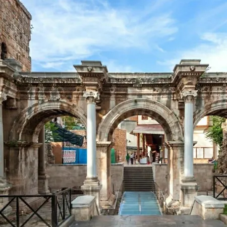 Antalya'nin Kalbinde Old-town Ve Marina Yakini Sik Apartment *